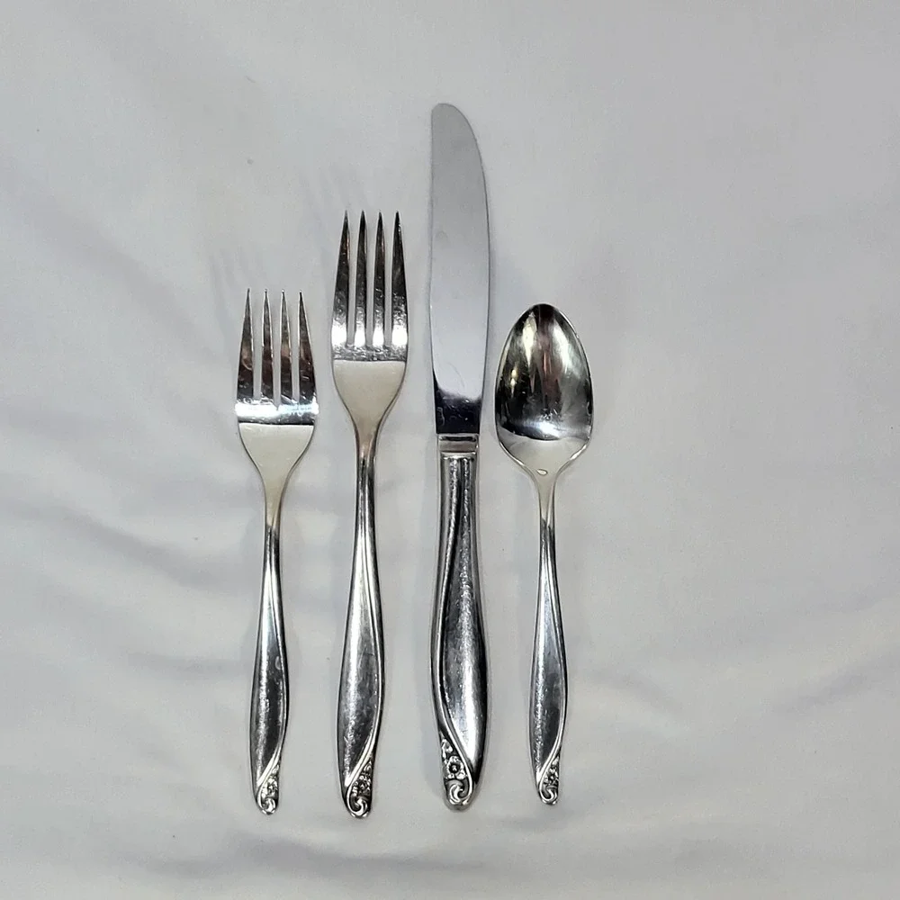 Oneida Community Morning Star Stainless Flatware 4 Piece Place Setting Set